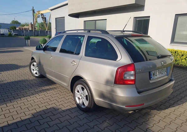 Skoda Octavia cena 18100 przebieg: 235000, rok produkcji 2009 z Warszawa małe 29